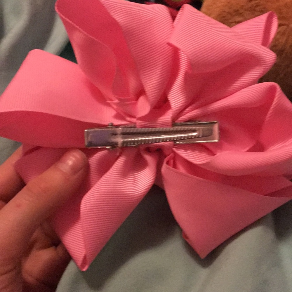 Bow - Picture 2 of 4